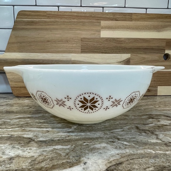 Pyrex Town and Country Brown Hex on Opal Cinderella Nesting Bowl 4 Qt #444 - Picture 3 of 13